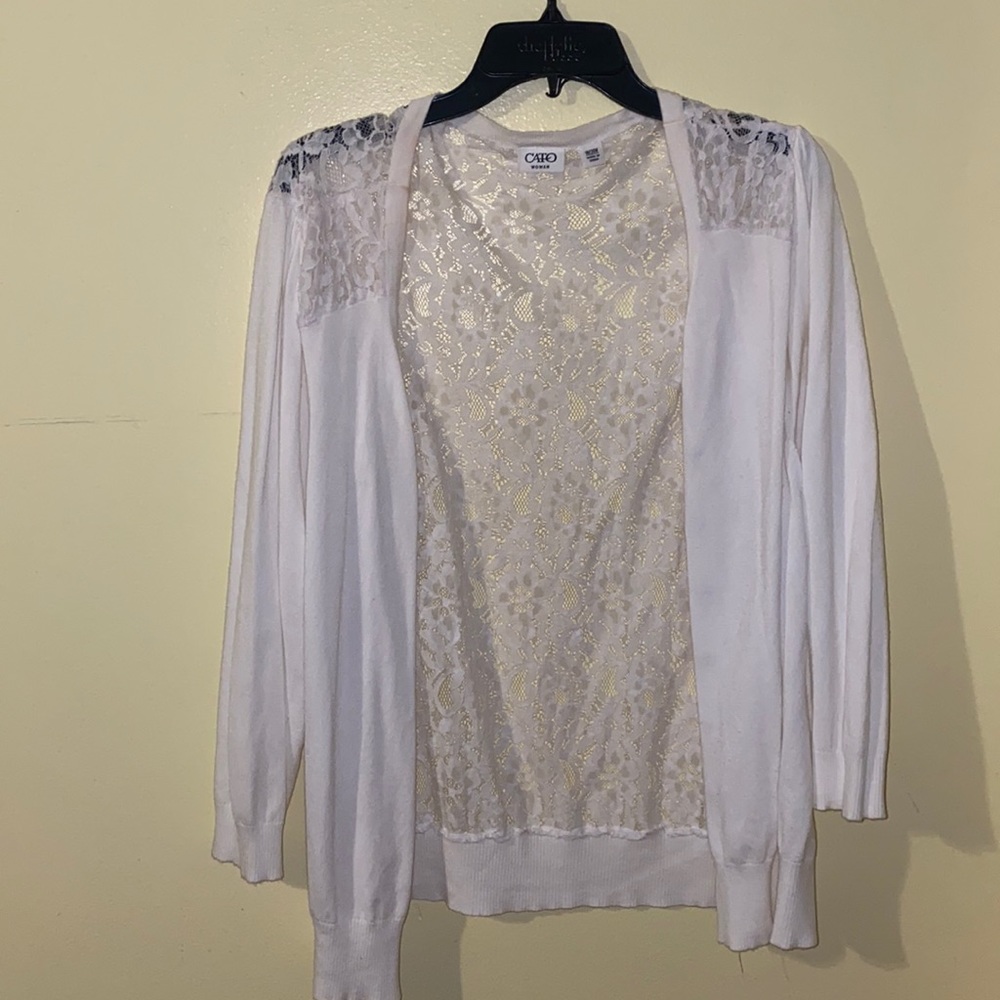 Woman’s Cato cargo